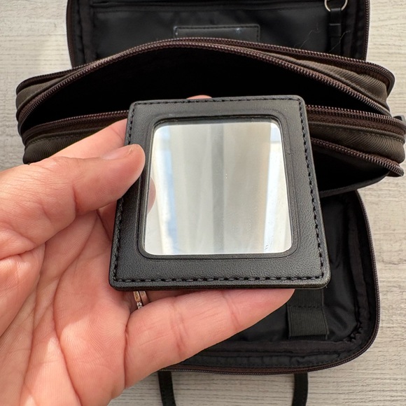 Rare VTG 90s COACH Makeup travel Bag Makeup Pouch with Mirror and handles - Picture 8 of 10